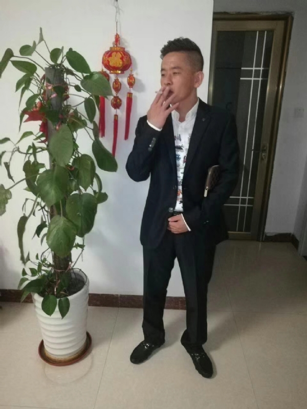 男人三十而立的第二张照片--武平相亲网