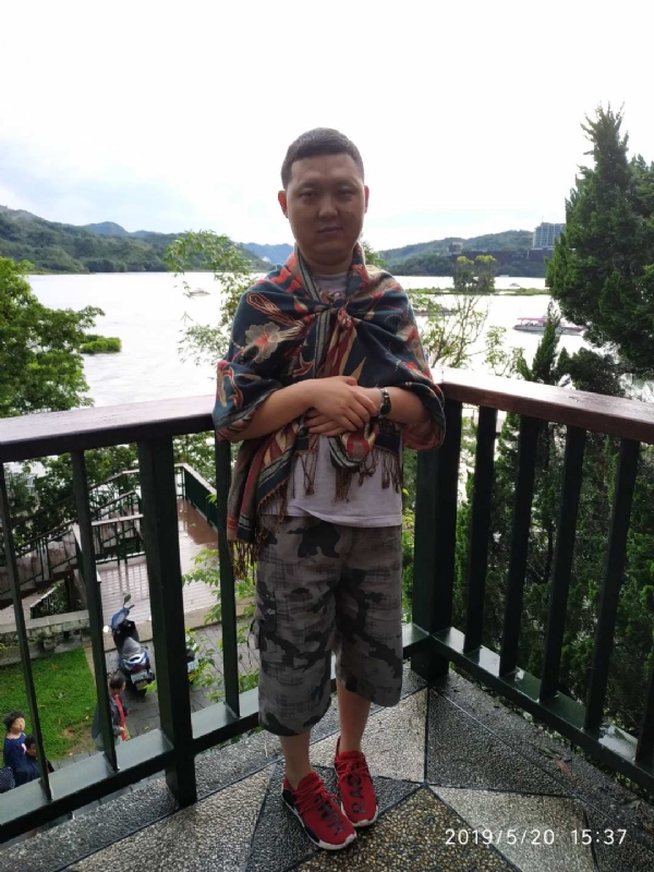 爱情里的俩个人的第一张照片--武平相亲网