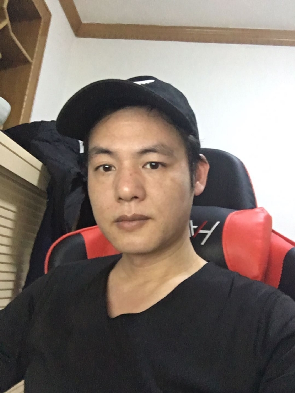 扛枪打鸟的第一张照片--武平相亲网
