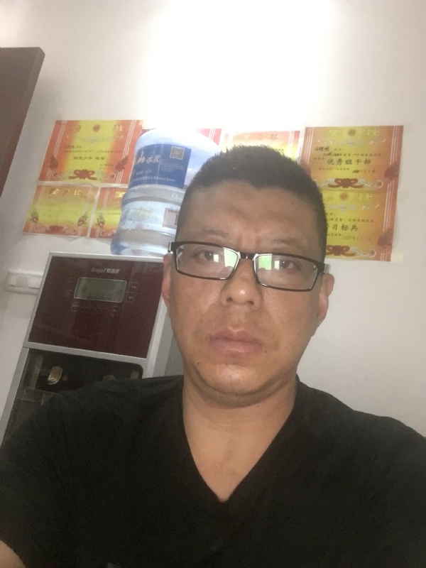 牵手的第一张照片--武平相亲网