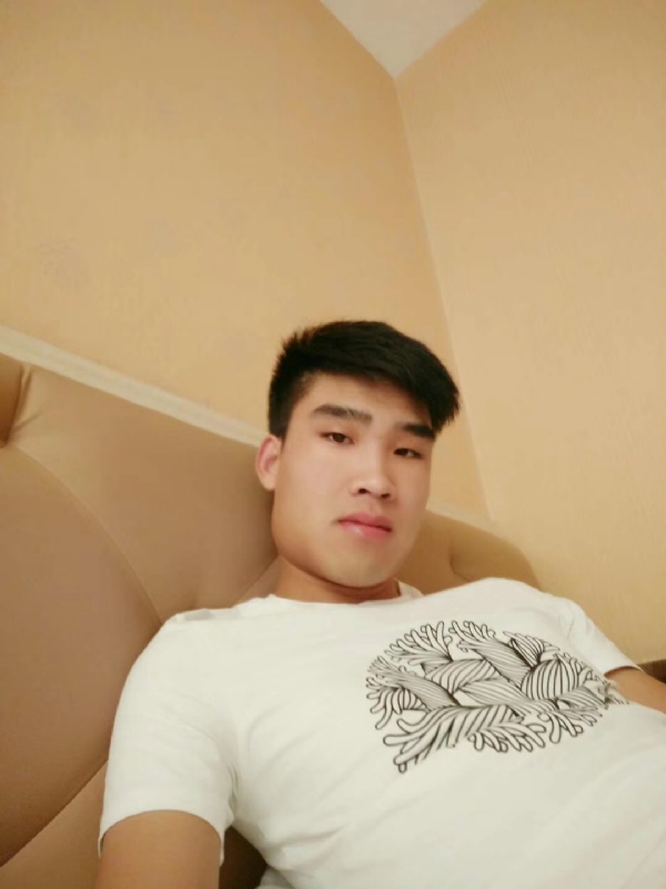 谁不曾孤单上路的第二张照片--武平相亲网