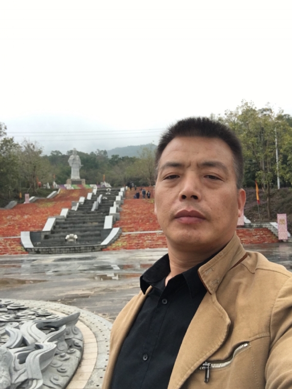 开心的松鼠的第一张照片--武平相亲网