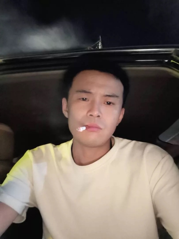 爱睡觉的土拨鼠的第一张照片--武平相亲网
