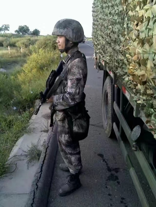 搬砖中的第一张照片--武平相亲网