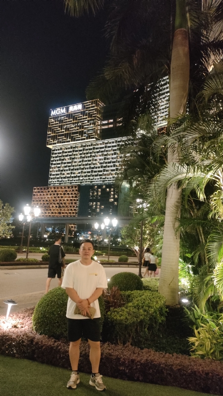 熟悉的身影的第一张照片--武平相亲网